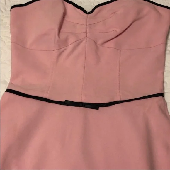 Pink dress - Picture 2 of 6